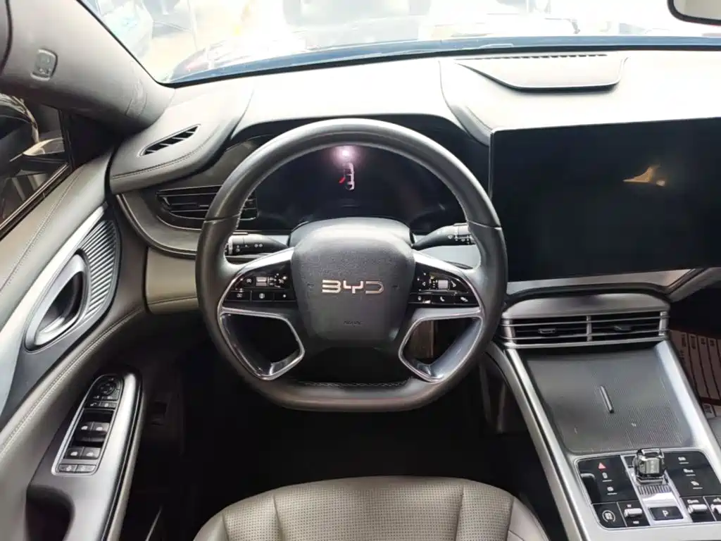 BYD Seal 2024 2024 Glory Edition DM-i 1.5L 121km Elite