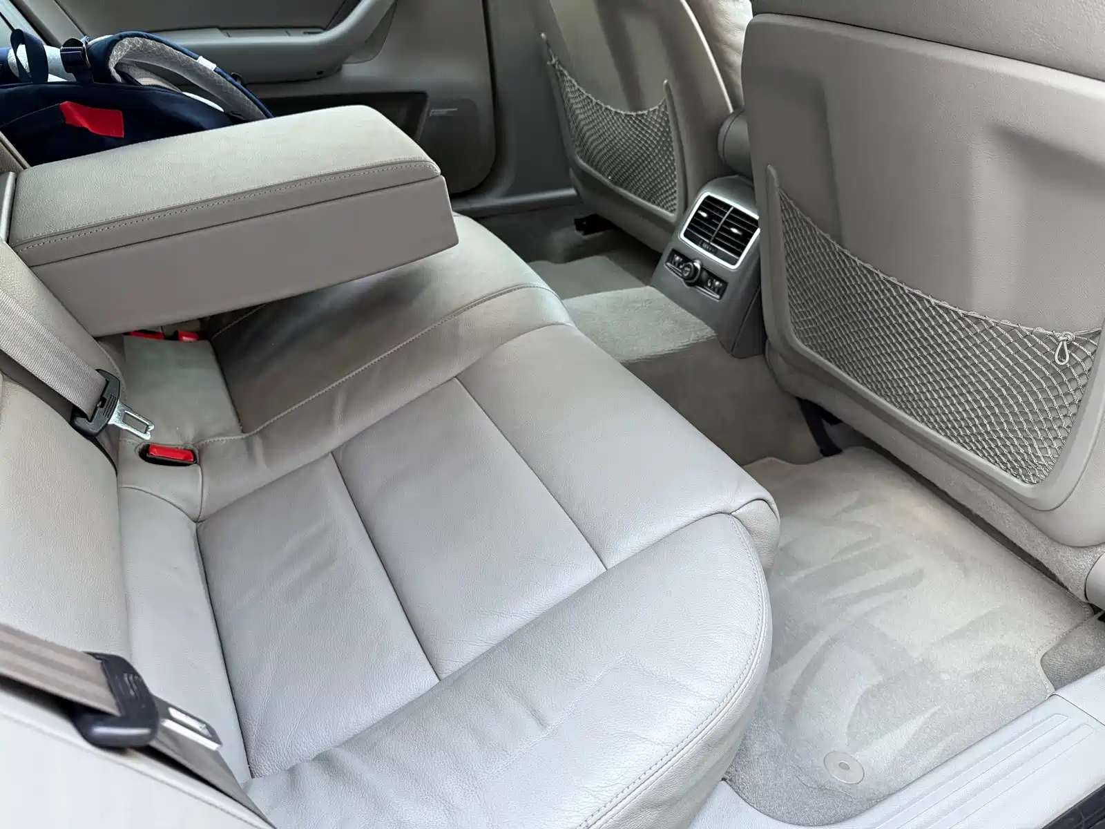 Фото 9 - Audi A6L