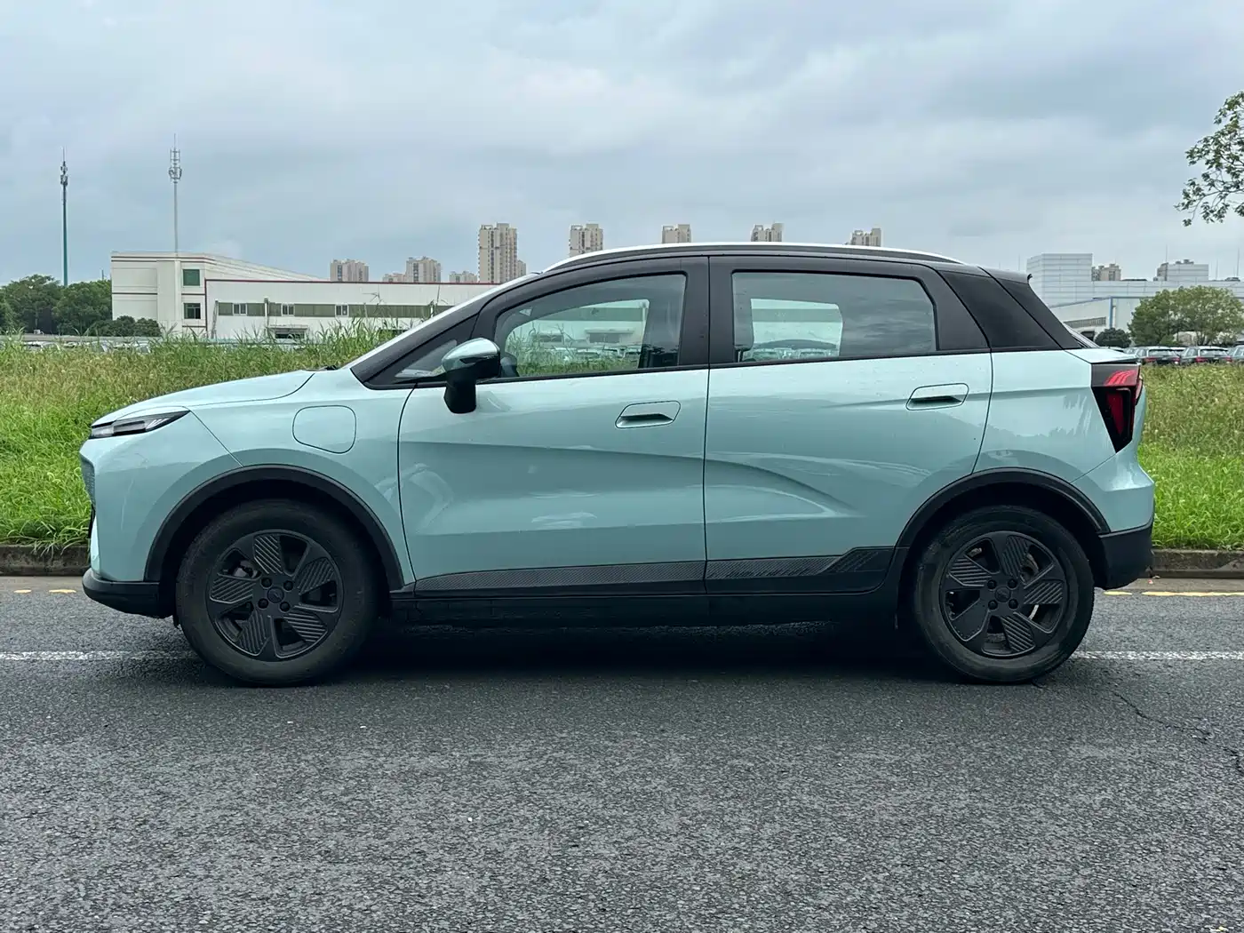 Geely Geometry E Firefly 2022 2023 401KM Thunderbolt Tiger 5-Seater