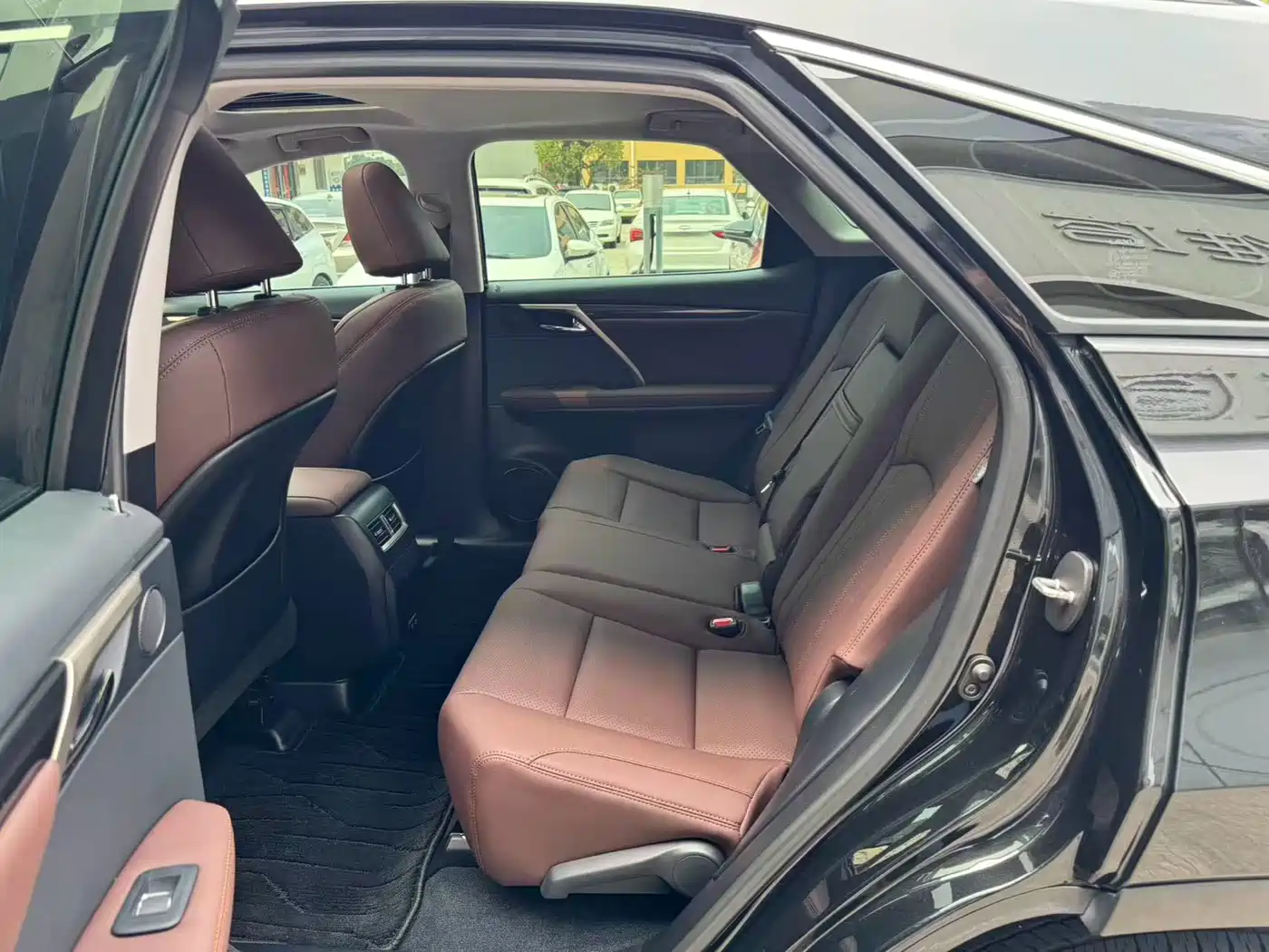 Lexus RX 2020 Facelift 300 2WD Elite Edition фото 5