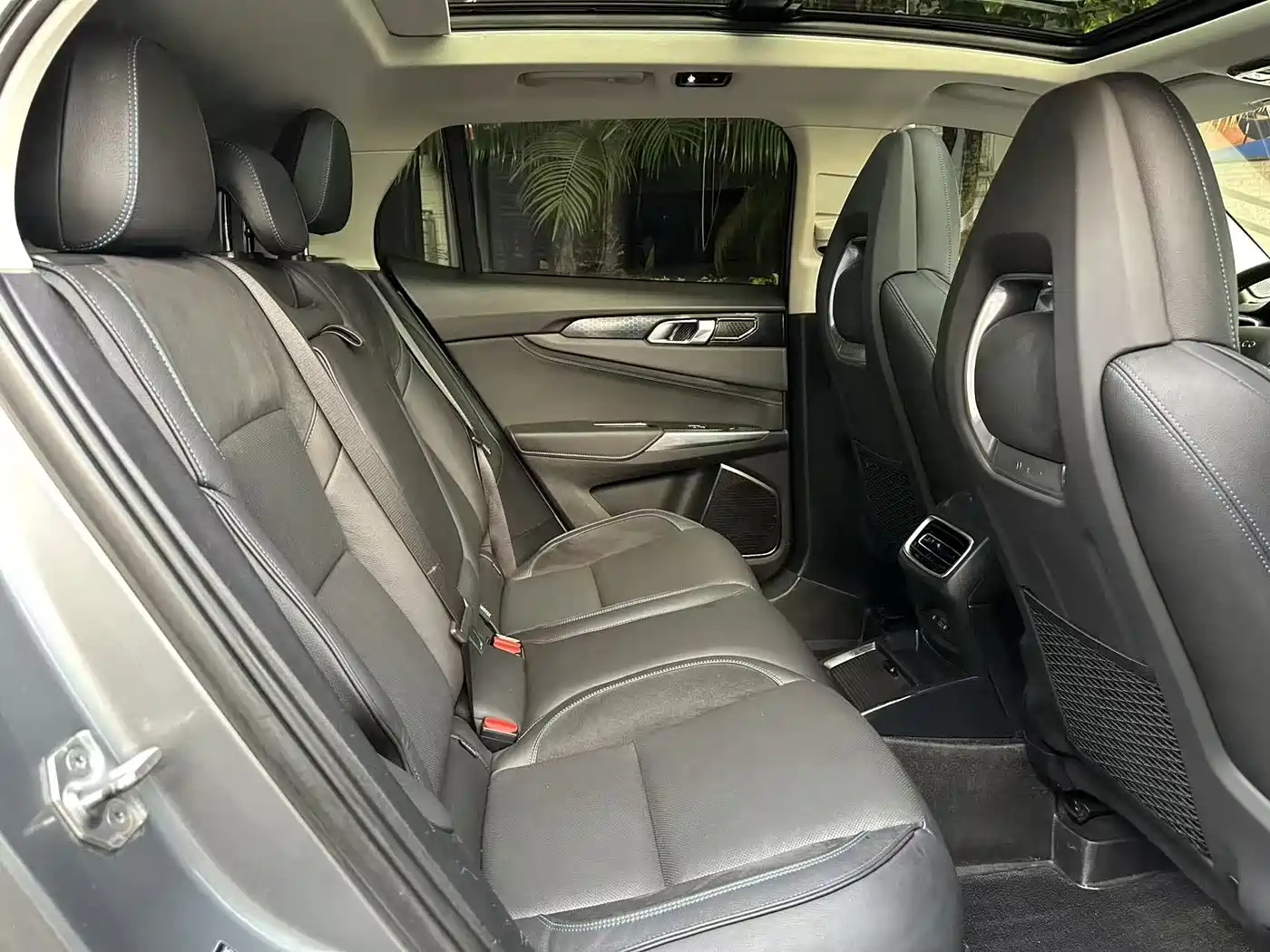 Lynk & Co 01 EM-P 2019 2018 1.5T PHEV Jin Pro China V