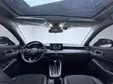 Photo 13 - Honda Vezel