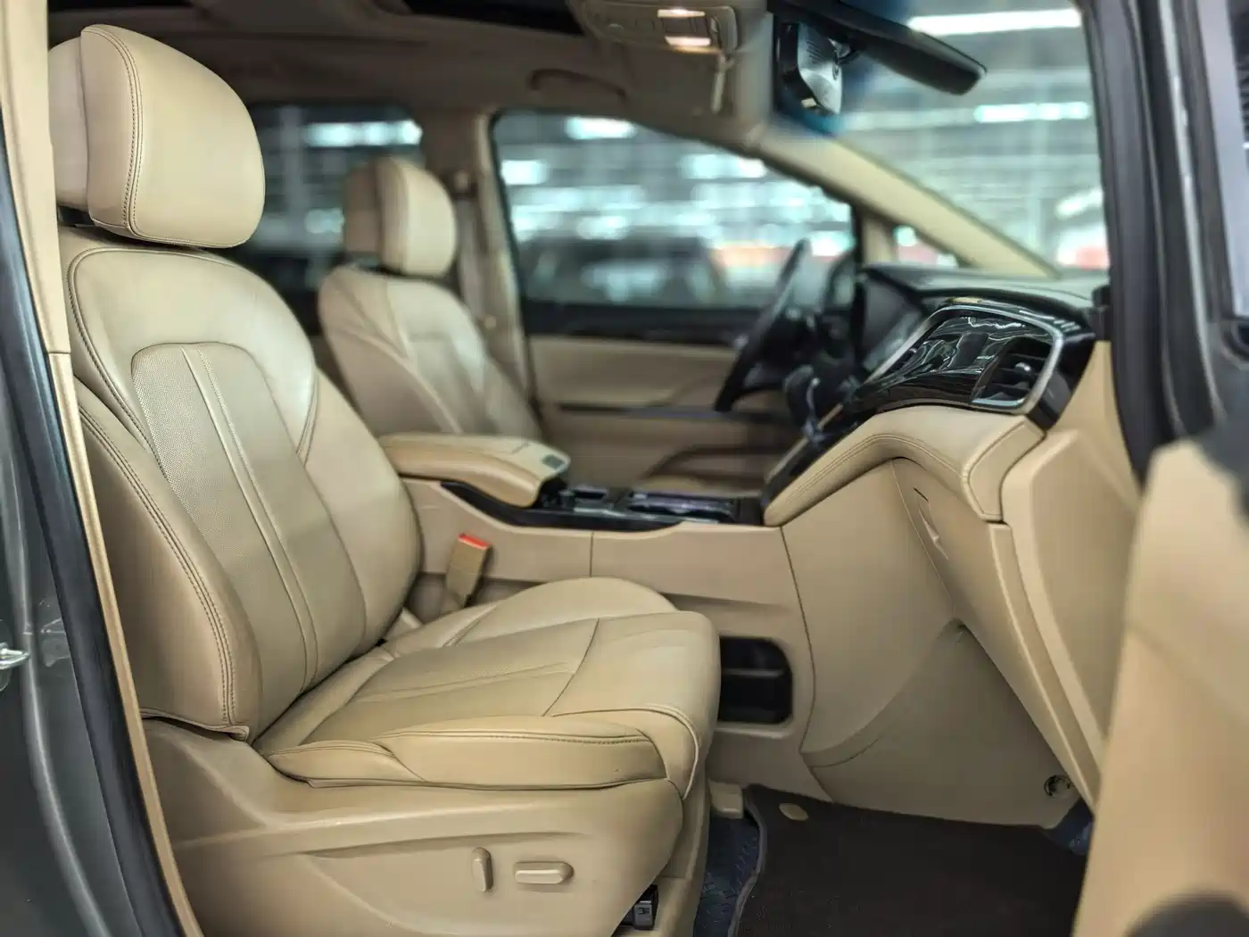 Buick GL8 2018 ES 28T Luxury Type China VI фото 18