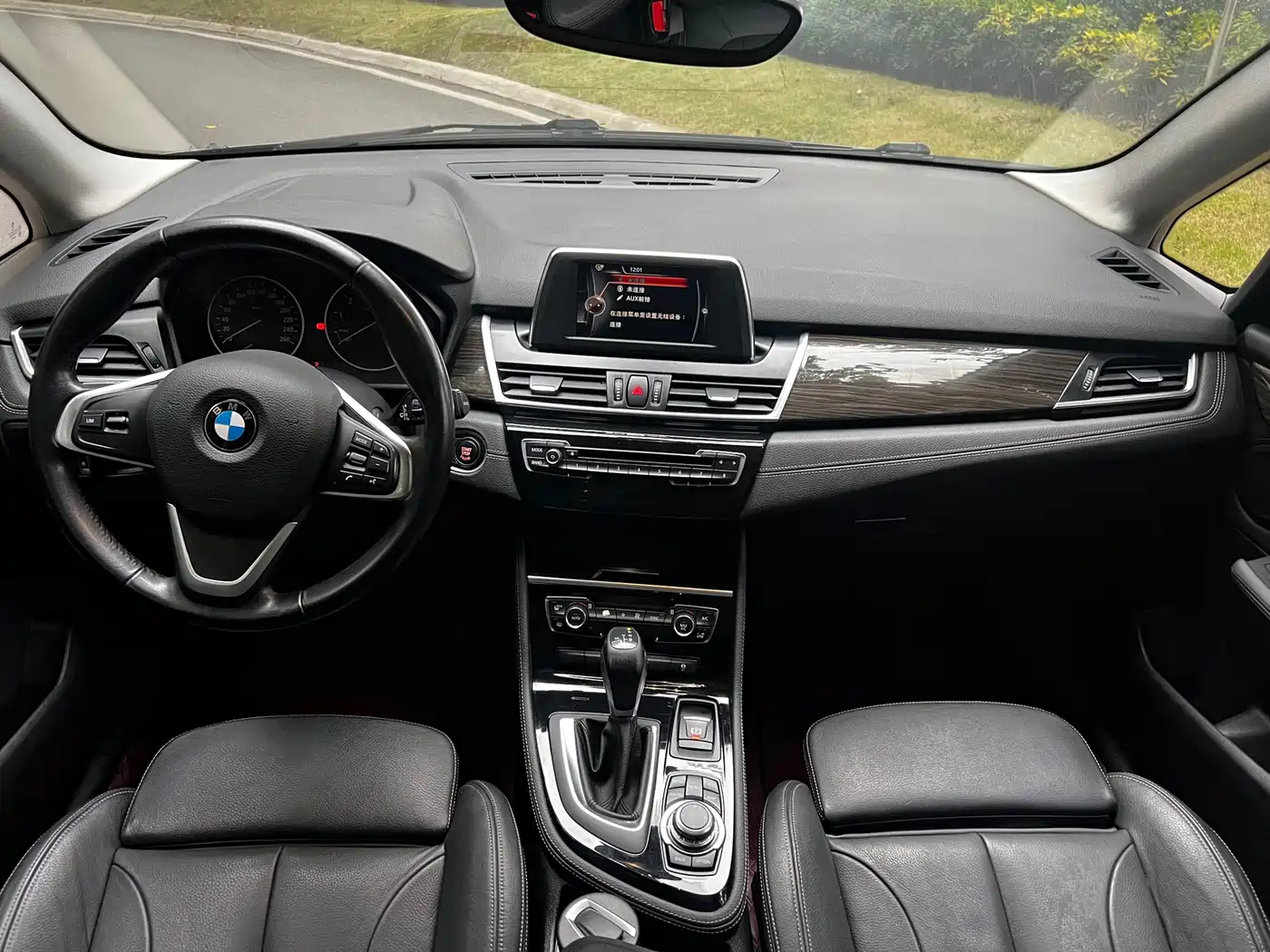 BMW 2 Series Tourer (Import) 2014 220i Luxury Design Package фото 5