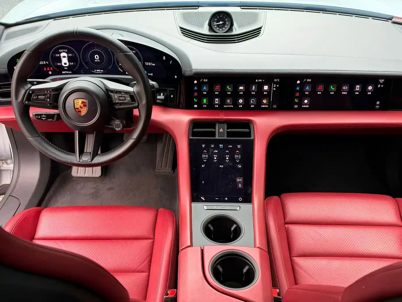 Porsche Taycan 2021 2020 Taycan