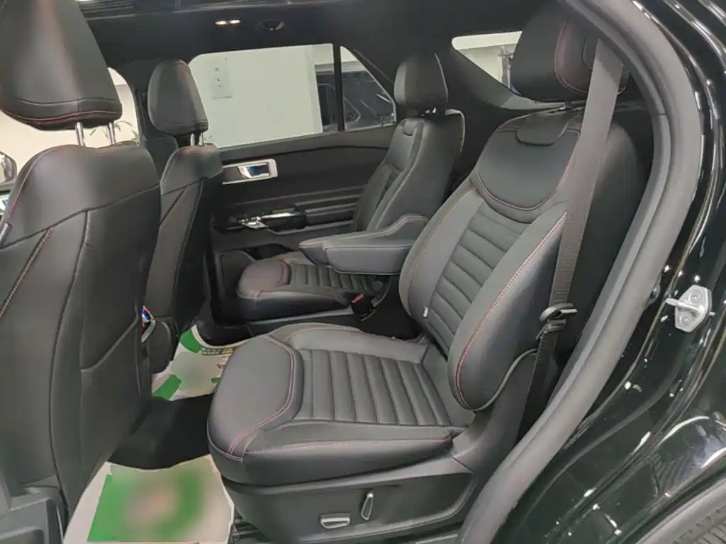 Ford Explorer 2024 2023 EcoBoost 285 AWD ST-LINE 6-Seater