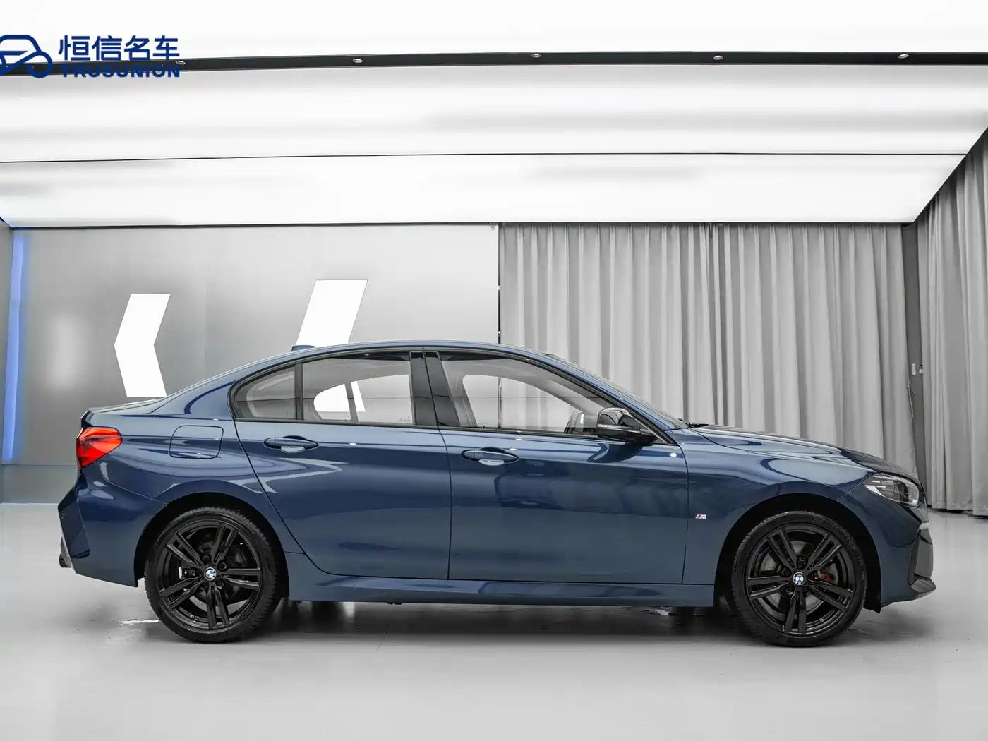 BMW 1 Series 2021 125i M Sport Black Night Edition фото 7