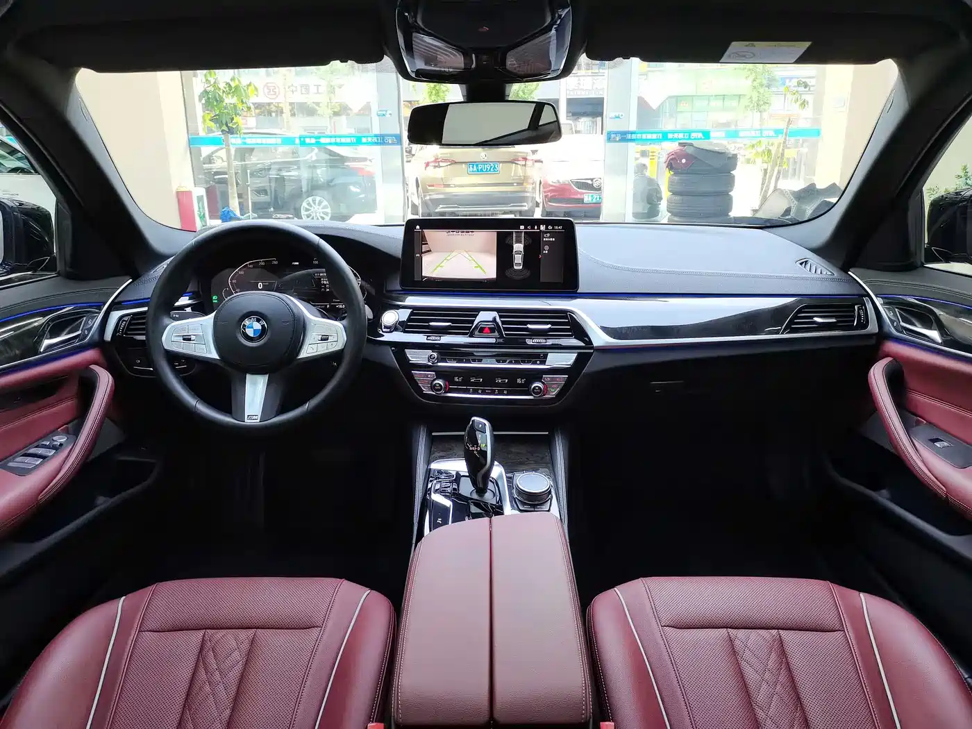 BMW 5 Series 2022 Model Second Facelift 525Li M Sport Package фото 15