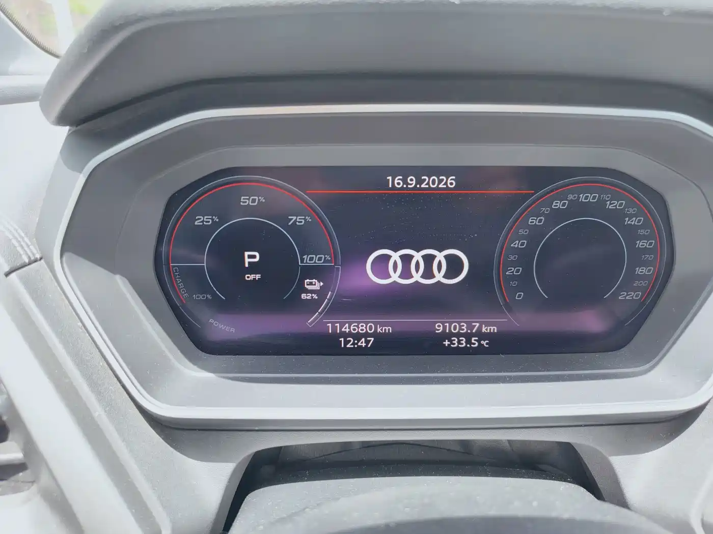 Фото 8 - Audi Q4 e-tron