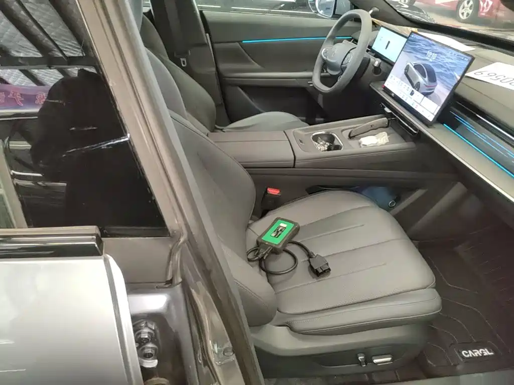 Фото 25 - Dongfeng Yipai eπ007