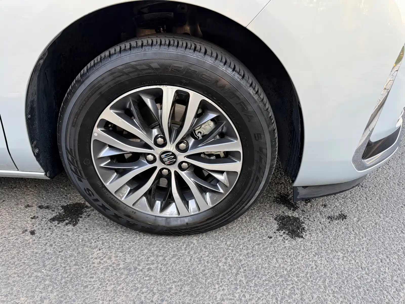 Фото 4 - Buick GL8