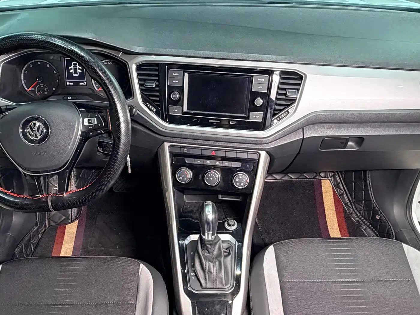 Volkswagen T-ROC 2020 280TSI DSG 2WD Progressive фото 17