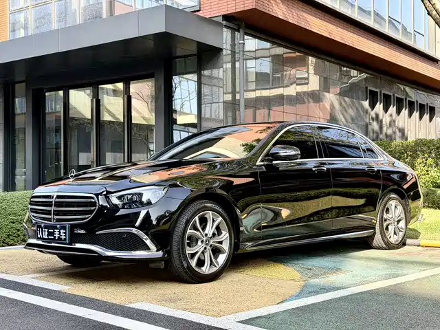 MERCEDES-BENZ E CLASS