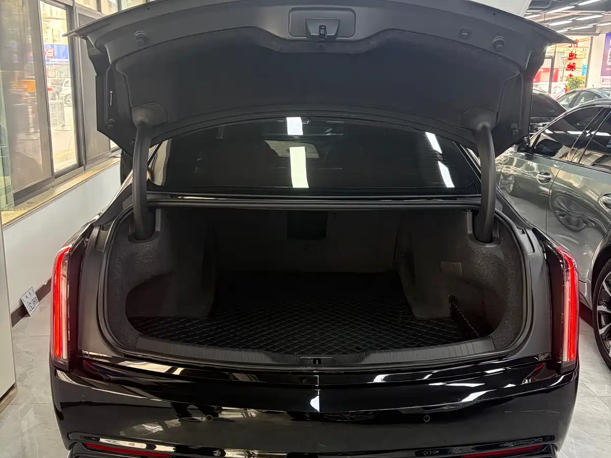 Cadillac CT6 2023 28T Premium Model фото 21