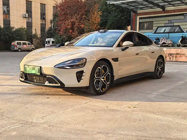 XIAOMI CAR XIAOMI SU7