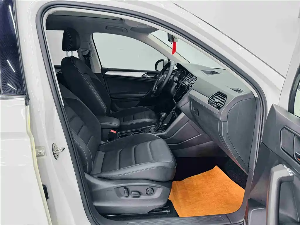 Volkswagen Tiguan L 2019 330TSI Automatic 2WD Panorama Comfort Edition China VI фото 25