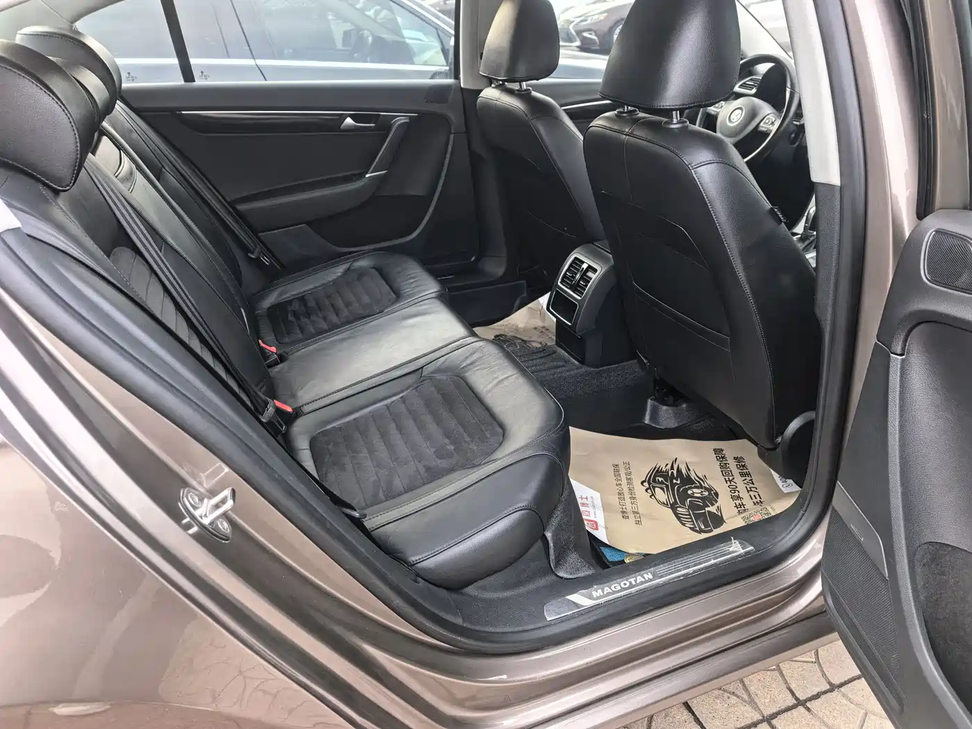 Volkswagen Magotan 2015 Facelift 1.8TSI Luxury фото 9