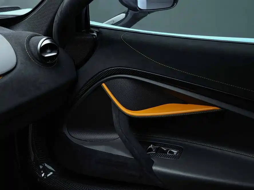 McLaren 720S 2019 4.0T Coupe фото 33