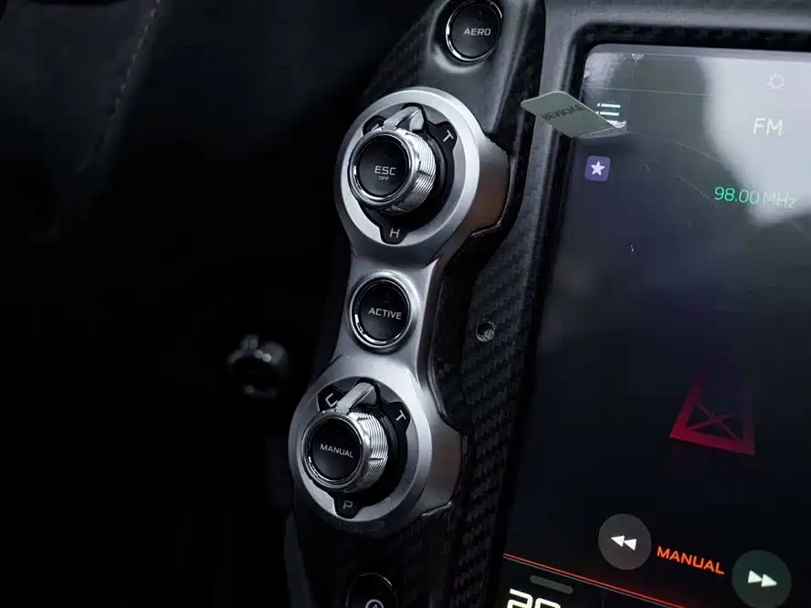 McLaren 720S 2019 4.0T Coupe фото 25