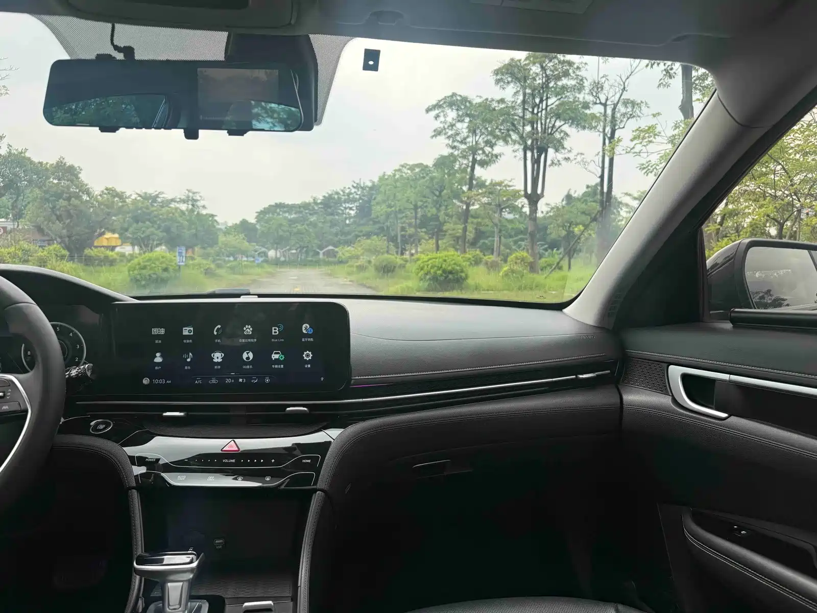 Photo 12 - Hyundai Mistra