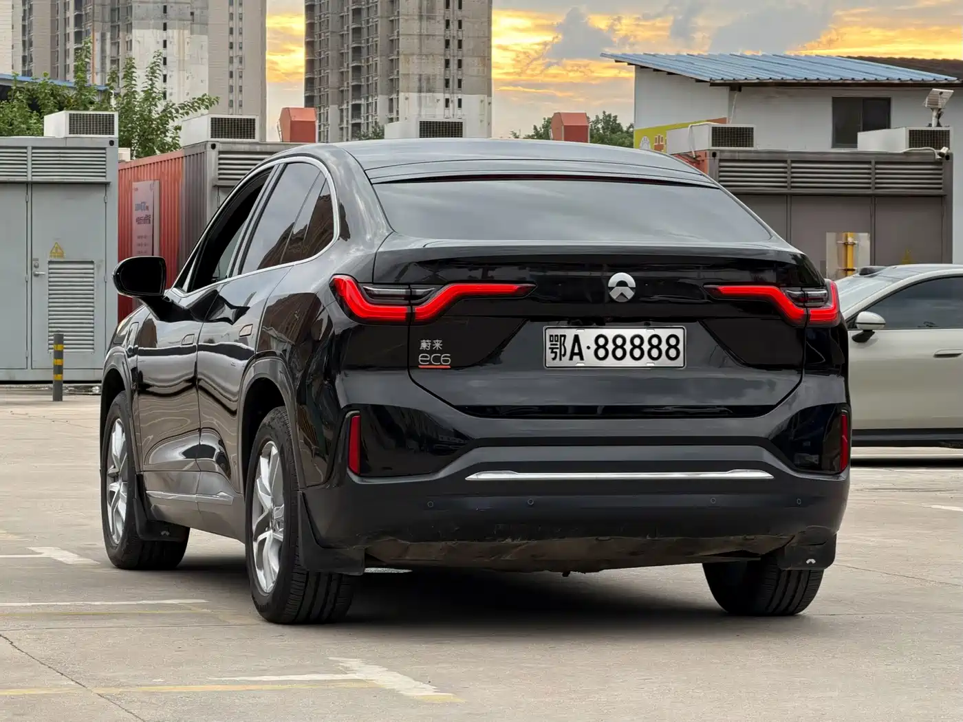 Фото 4 - NIO EC6