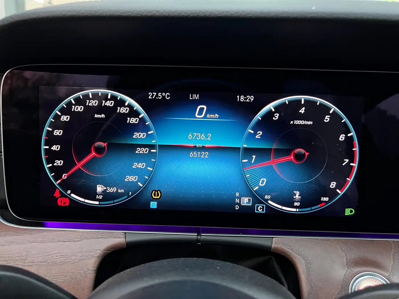 Mercedes-Benz E-Class 2022 E 300 L Luxury фото 18