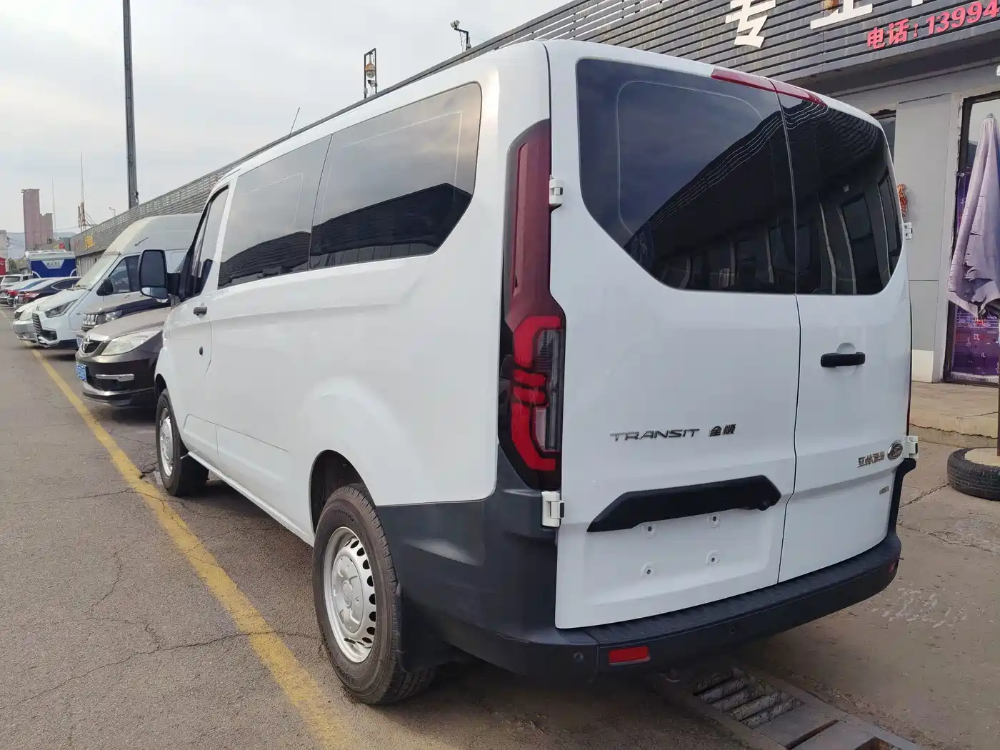Ford Transit 2023 2023 Model 2.0T Diesel Manual Multi-Purpose Commercial Vehicle Short Wheelbase Low Roof 5/6-Seater