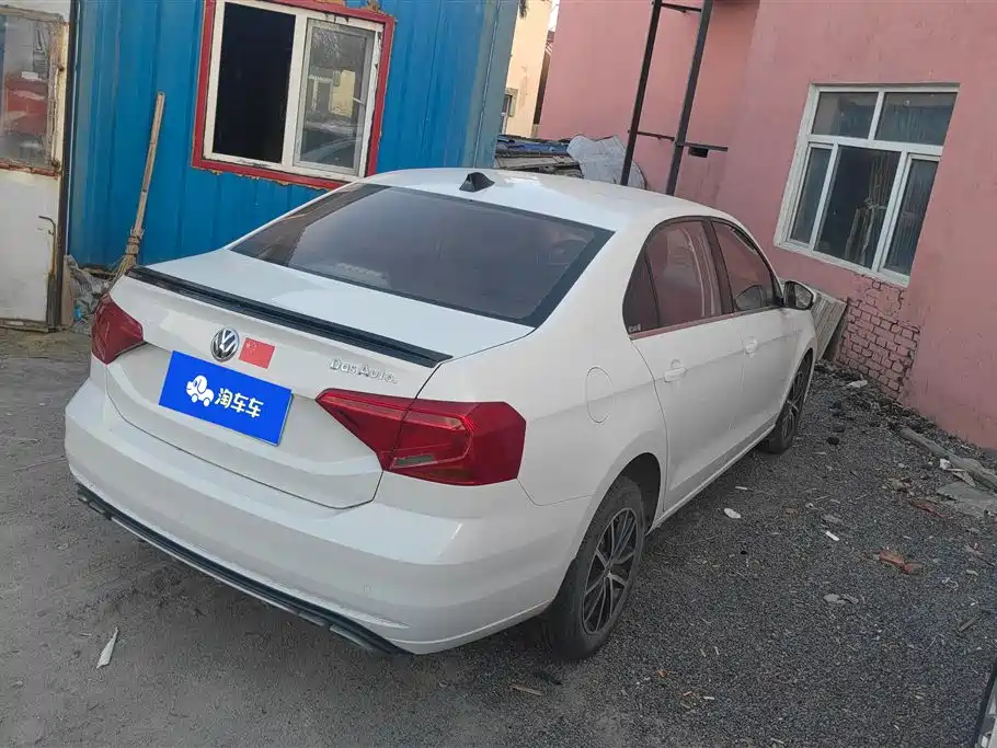 Volkswagen Jetta 2019 Dream Edition 1.5L Manual Fashion фото 3