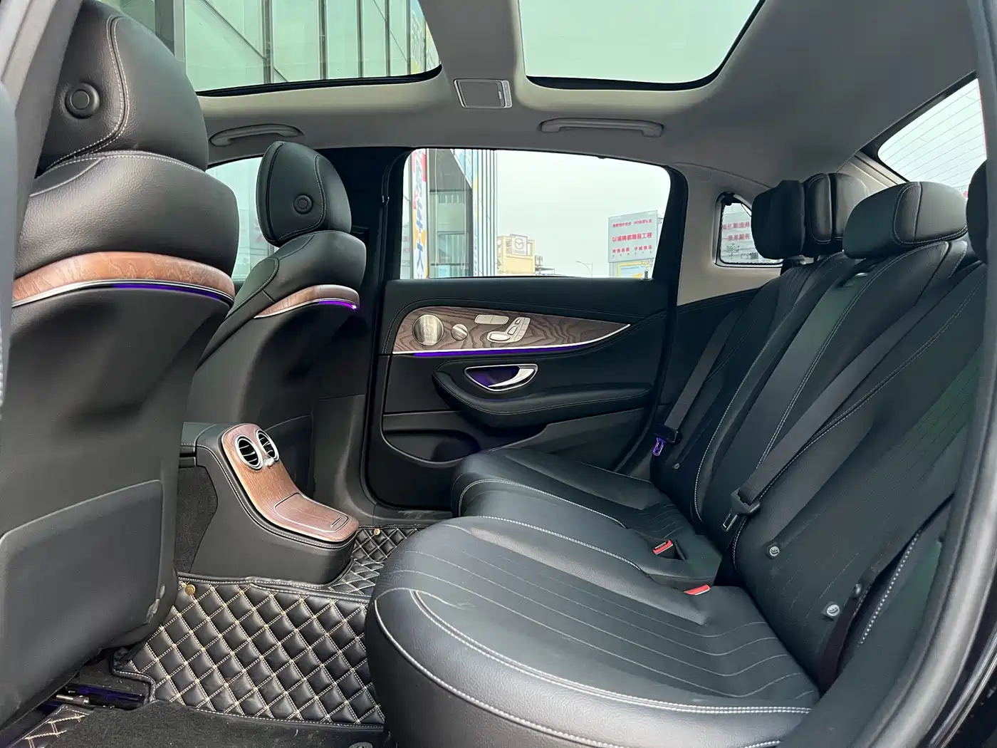 Mercedes-Benz E-Class 2022 E 300 L Luxury фото 10