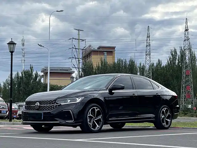 Volkswagen Passat 380TSI, Сияние дракона