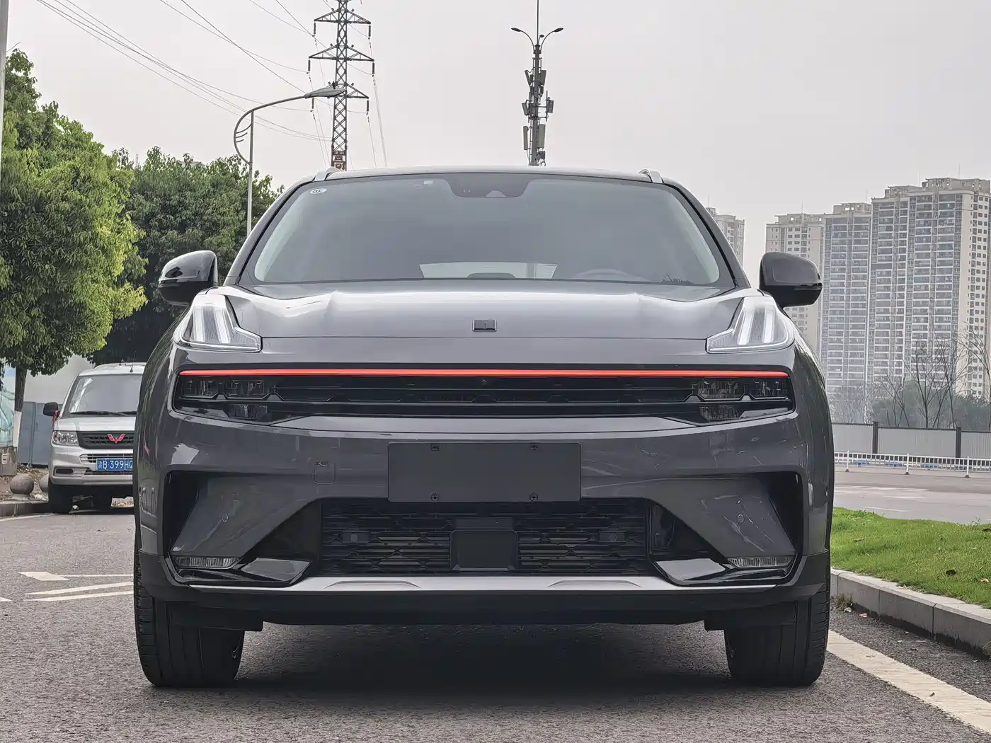 Lynk & Co 06 2020 1.5T Halo фото 2