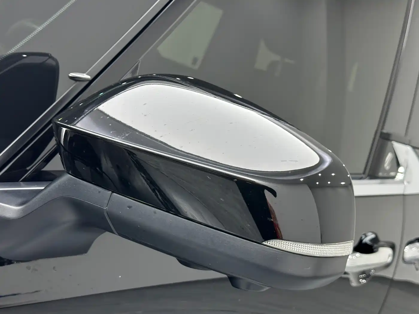 Toyota Alphard 2024 Hybrid 2.5L Prestige Edition фото 26