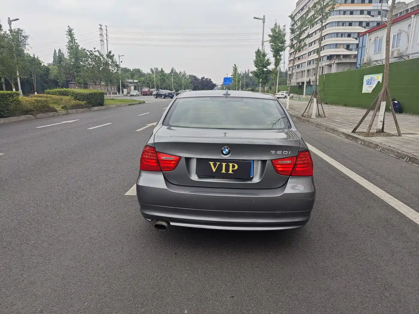 BMW 3 Series (Import) 2010 320i Luxury фото 6