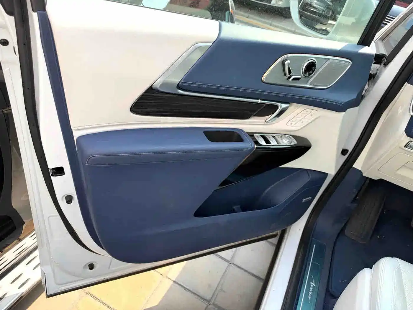 Buick Century 2024 2025 2.0T 6-Seater World Edition