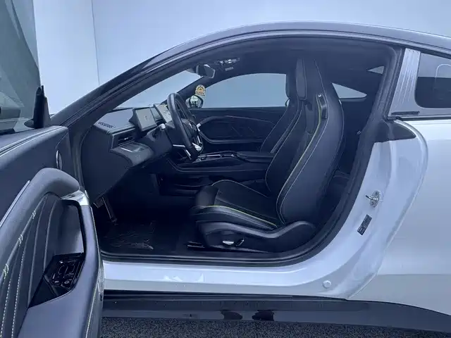 Photo 5 - Nezha Auto Nezha GT
