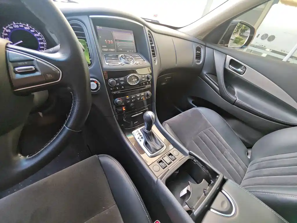 Infiniti QX50 2017 2015 2.5L Comfort Edition
