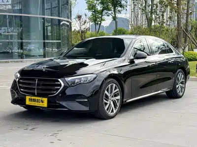 Mercedes-Benz E