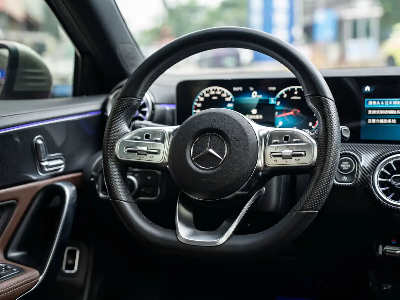 Mercedes-Benz A-Class 2019 A 200 L Sport Sedan фото 10
