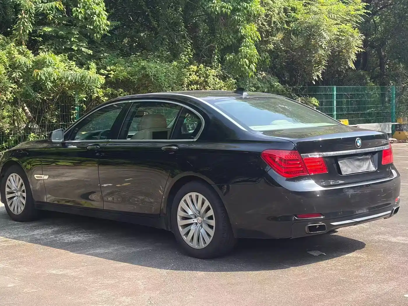 Photo 5 - BMW 7 Series