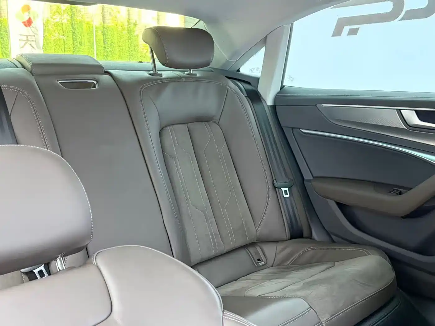 Audi A7L 2024 45 TFSI Luxury фото 21