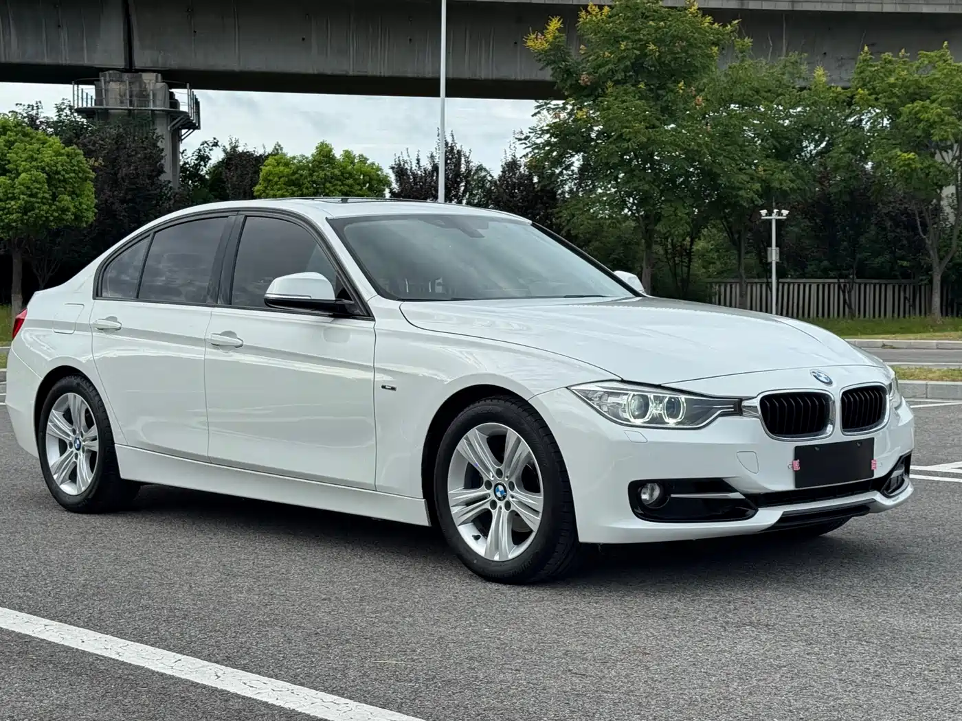 BMW 3 Series (Import) 2013 2013 320i Sport Design Package