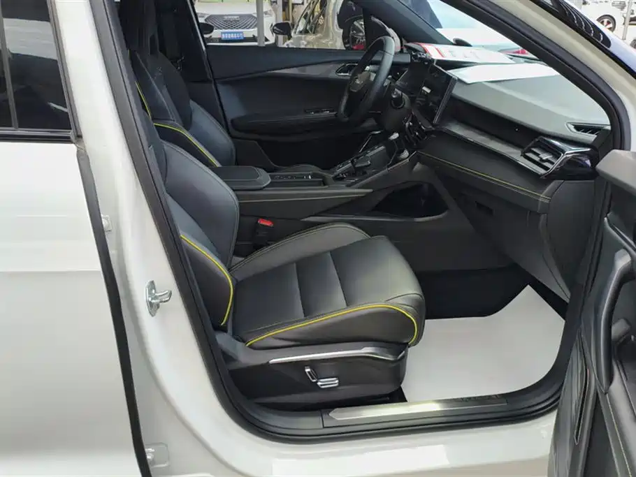 Lynk & Co 06 2023 Remix 1.5T Power Halo фото 8