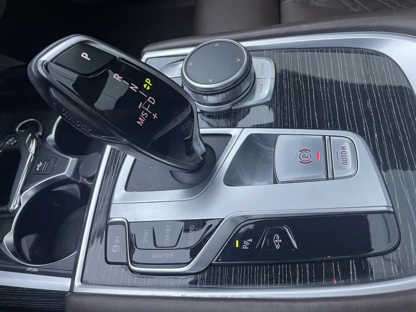 BMW 7 Series 2021 Model 730Li M Sport Package фото 12