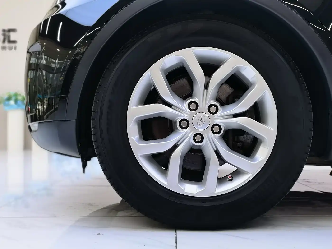 Land Rover Discovery 2017 3.0 SC V6 S фото 42