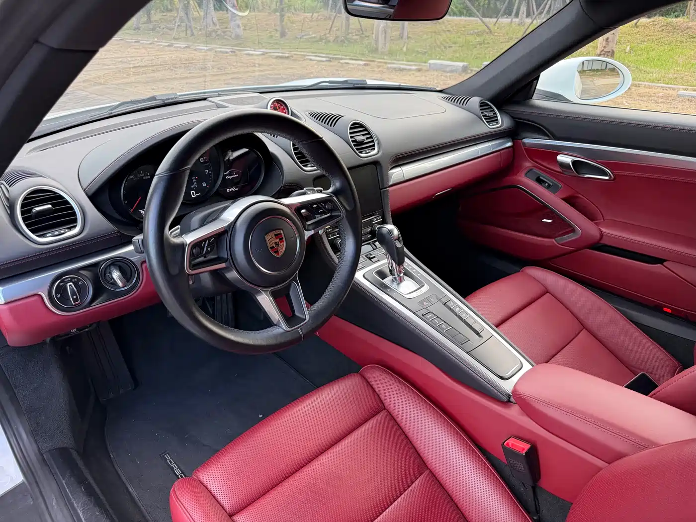 Porsche 718 2018 Cayman 2.0T фото 13