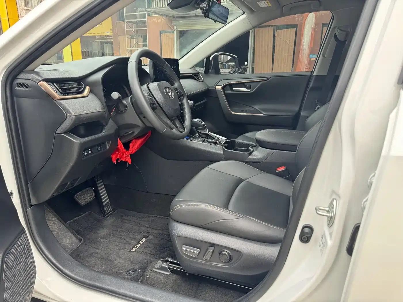 Toyota Wildlander 2024 2.0L CVT 2WD Urban Edition фото 7