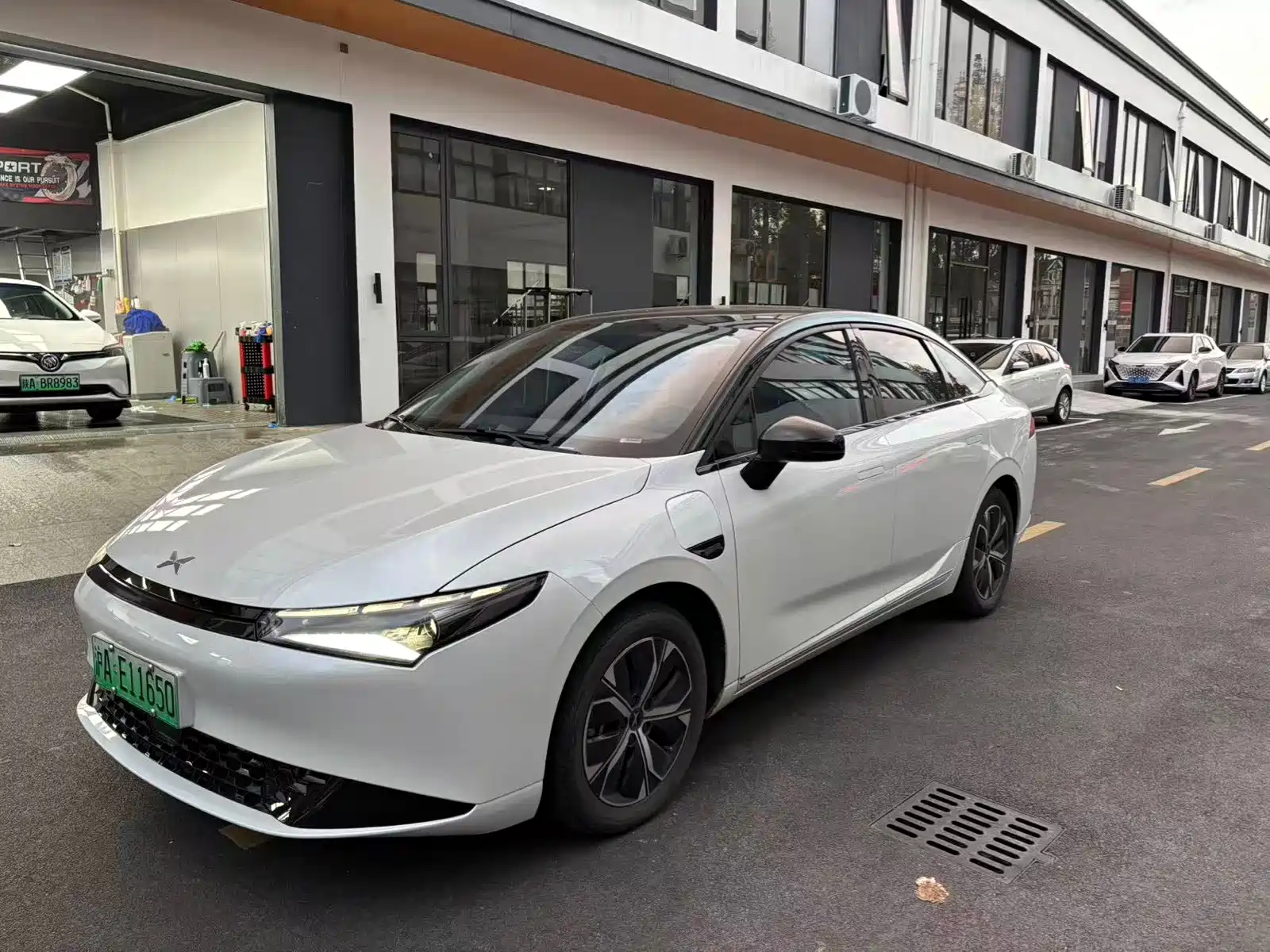 Фото 2 - XPeng P5