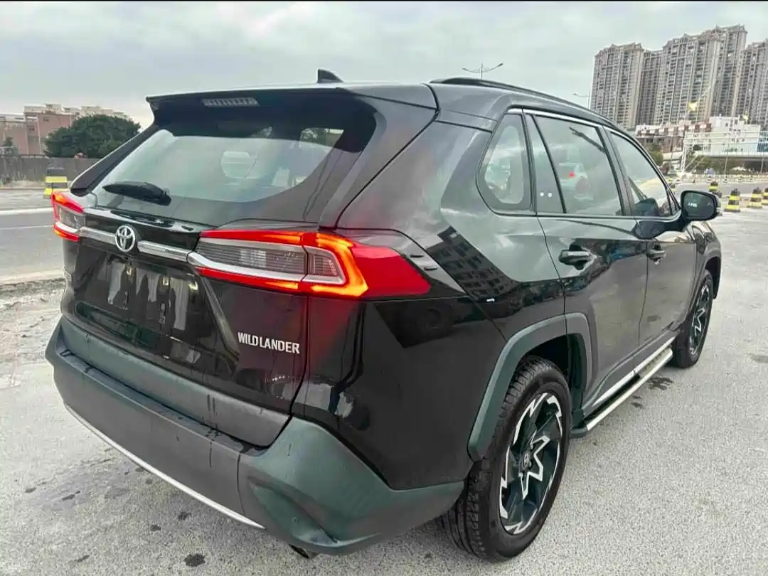 Toyota Wildlander 2020 2.0L CVT 2WD Tech Edition фото 12
