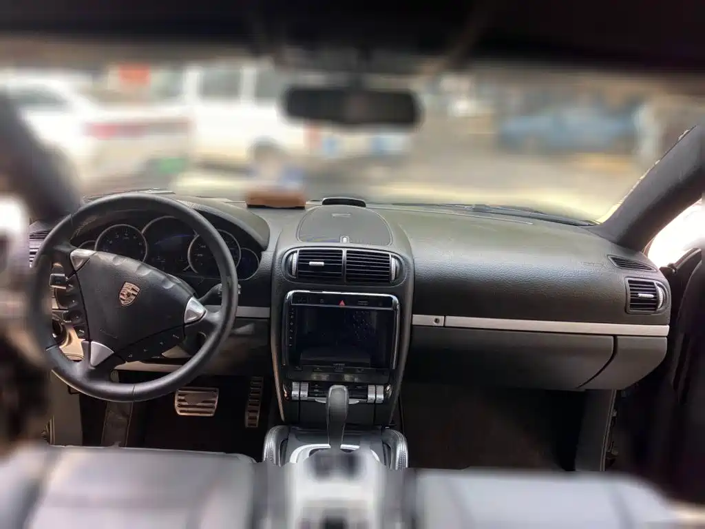 Фото 5 - Porsche Cayenne