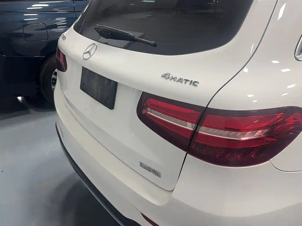 Mercedes-Benz GLC 2017 GLC 260 4MATIC Luxury фото 8